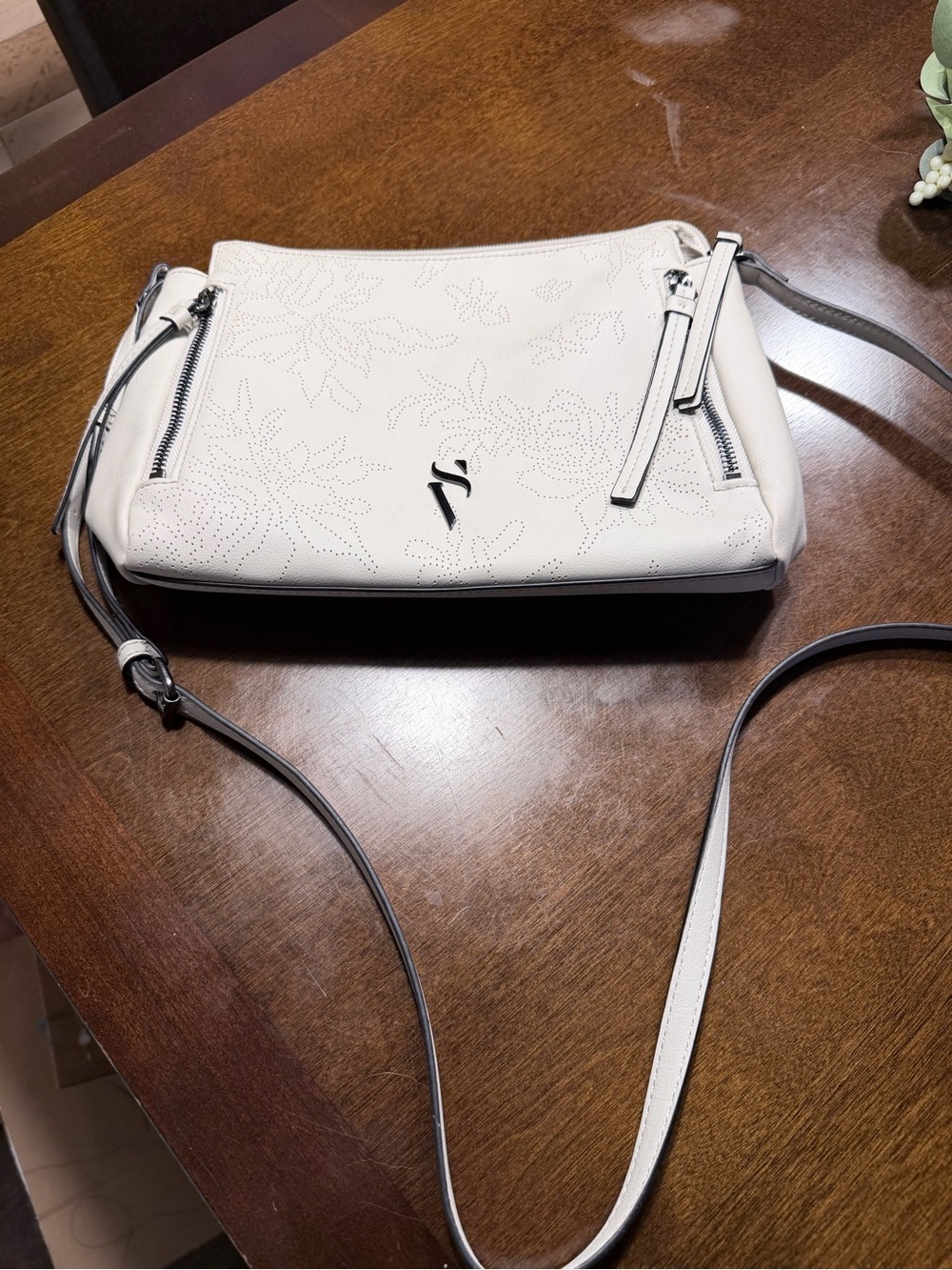 Simply Vera Vera Wang White Perforated Floral Crossbody Bag